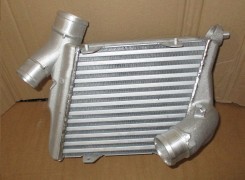 Ladeluftkühler Turbokühler Links, Audi A8, 4E zu 4E0145805G