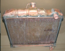 Wasserkühler Kühler Neuaufbau / Überholung bei309 . 003  auch bei L 408 auch bei L 409